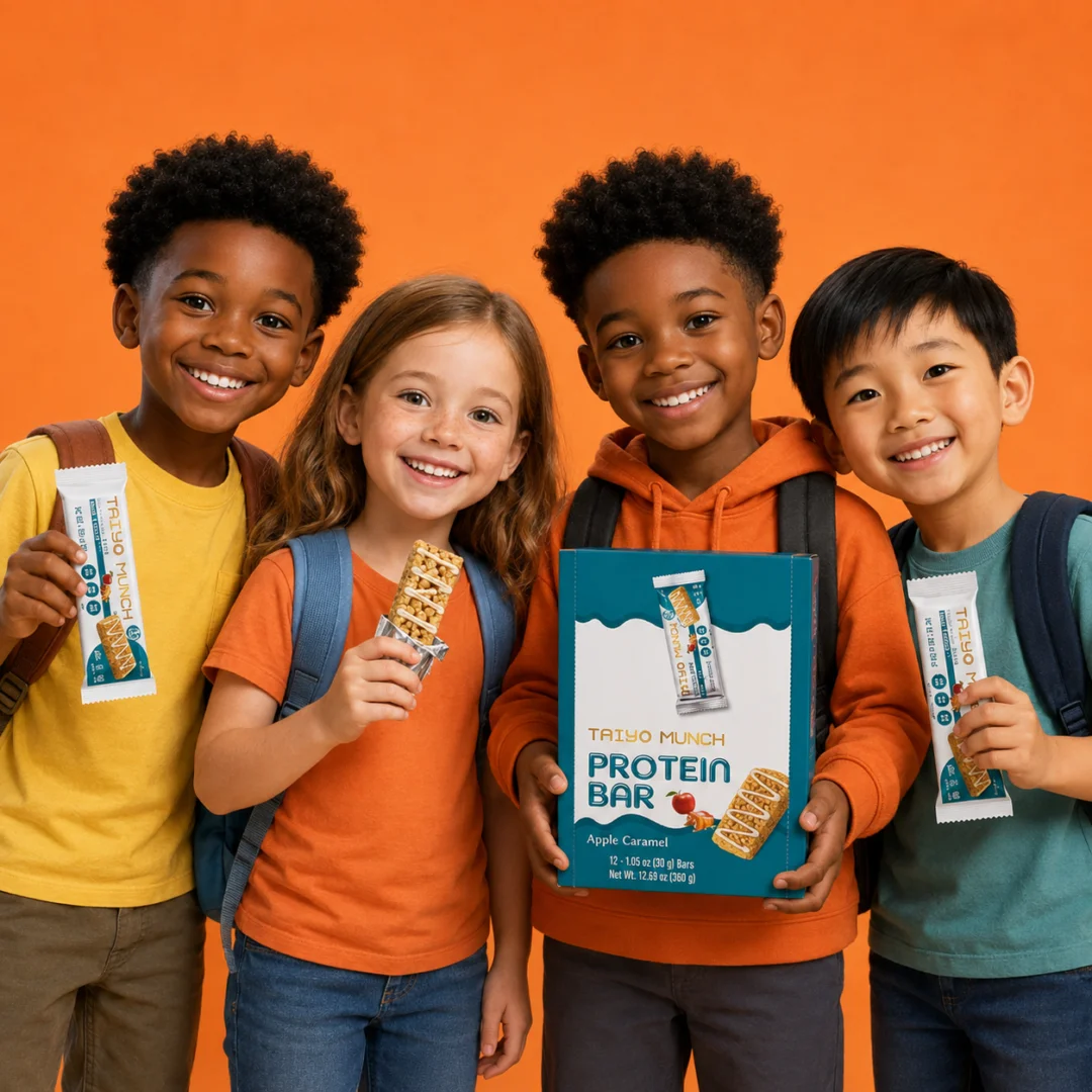 Kids sharing Taiyo Munch snacks together